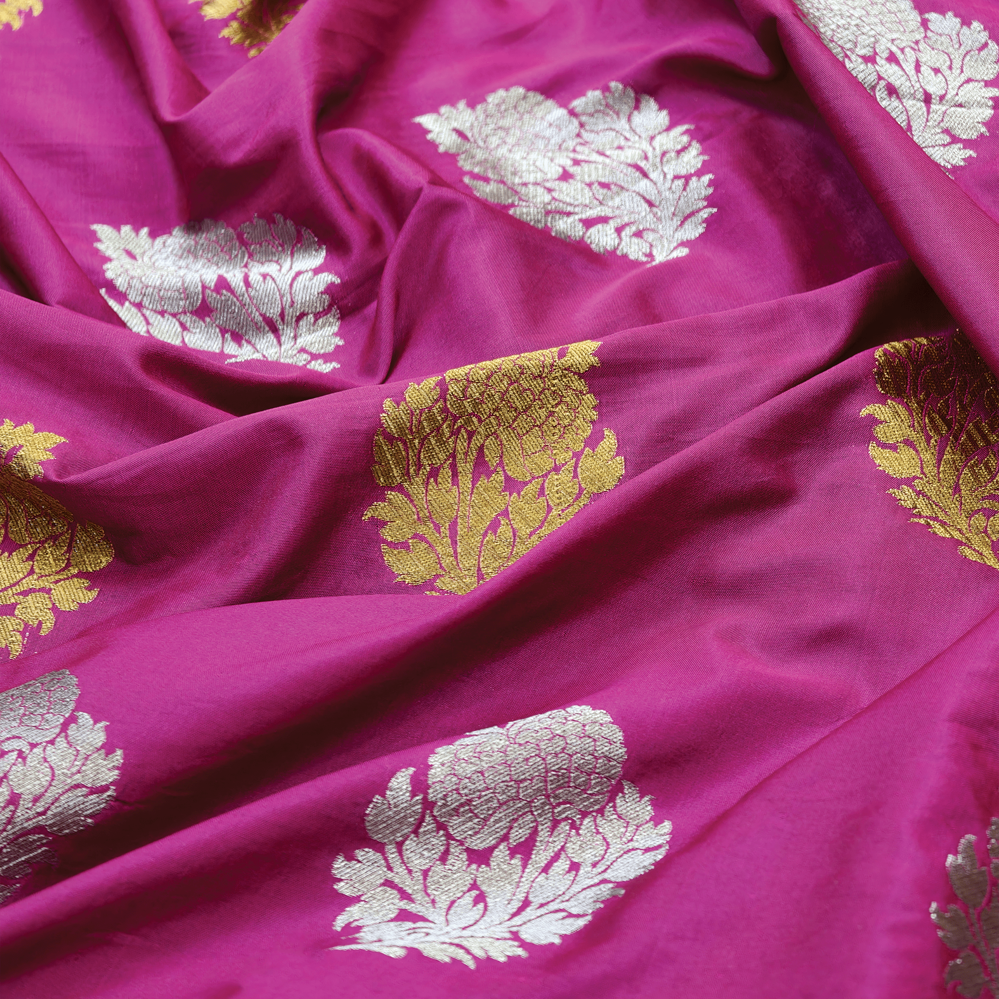 Zarveen Luxe – Mughal Bunch - Zahra Maham