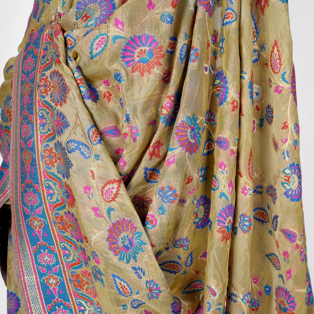'Zer-e-Amber' – Floral Jaal & Mughal Border Saree - Zahra Maham
